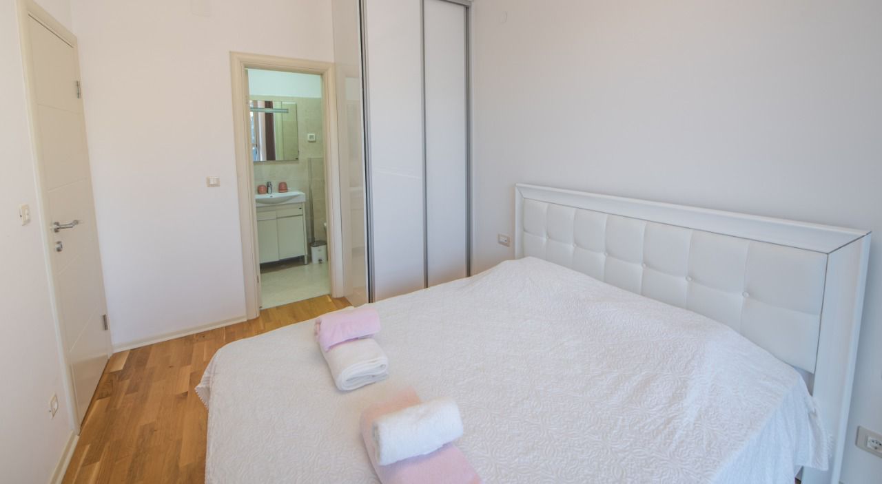 amforaproperty.com/Lux dvosoban stan 93m2 sa pogledom,na ekskluzivnoj lokaciji, Bečići